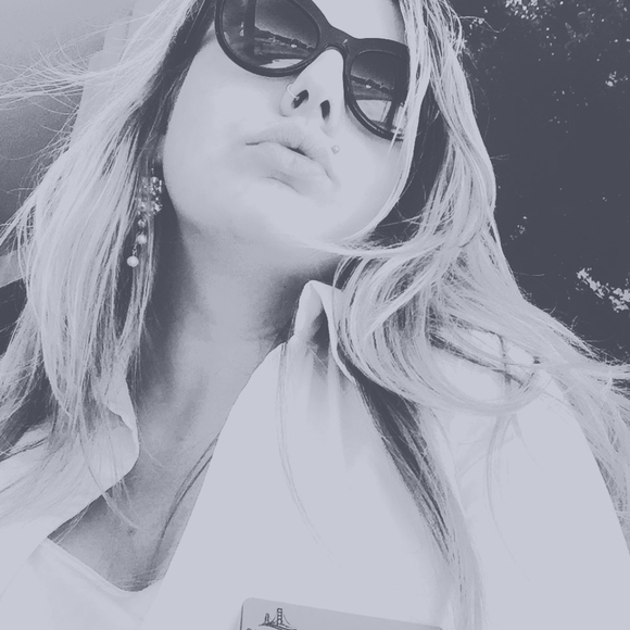 Meet your Posher, Sasha - Picture 5 of 16